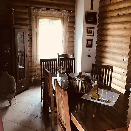 بيت خشبي Romantic House