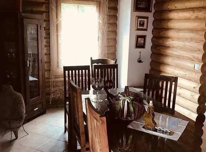 Lodge Romantic House